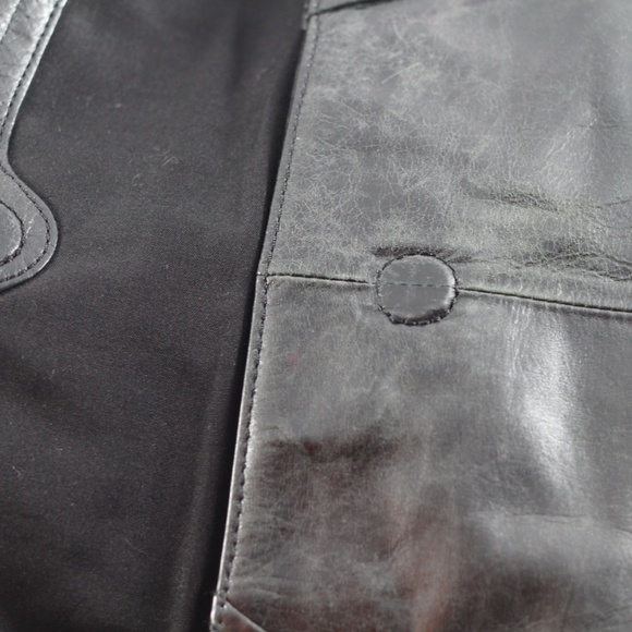 Kenneth Cole Reaction Black Leather Clutch / Wristlet - Picture 7 of 8